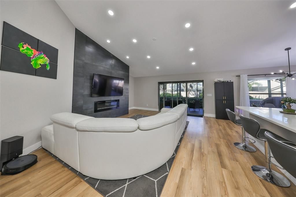 For Sale: $485,000 (3 beds, 2 baths, 2202 Square Feet)