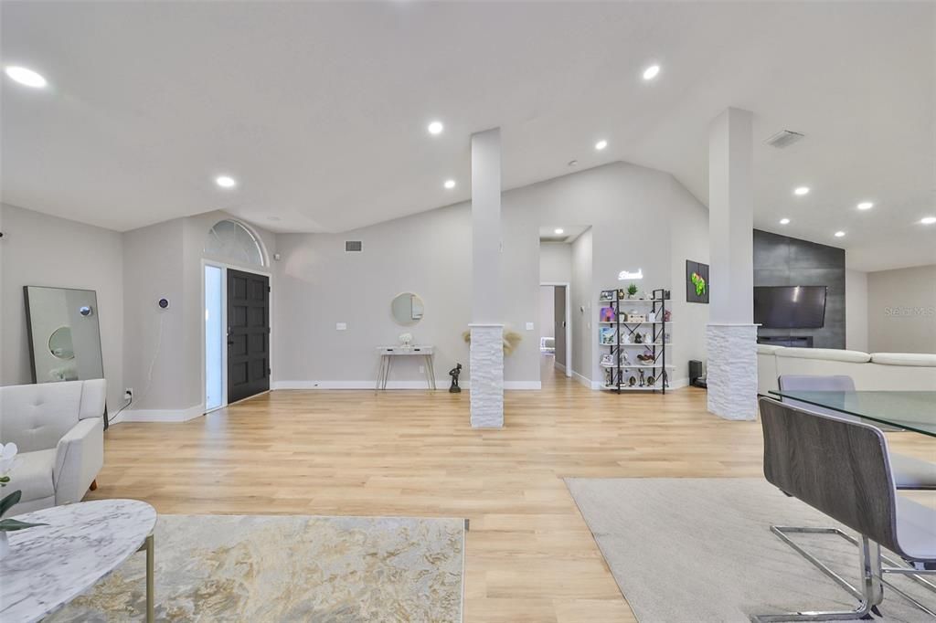For Sale: $485,000 (3 beds, 2 baths, 2202 Square Feet)