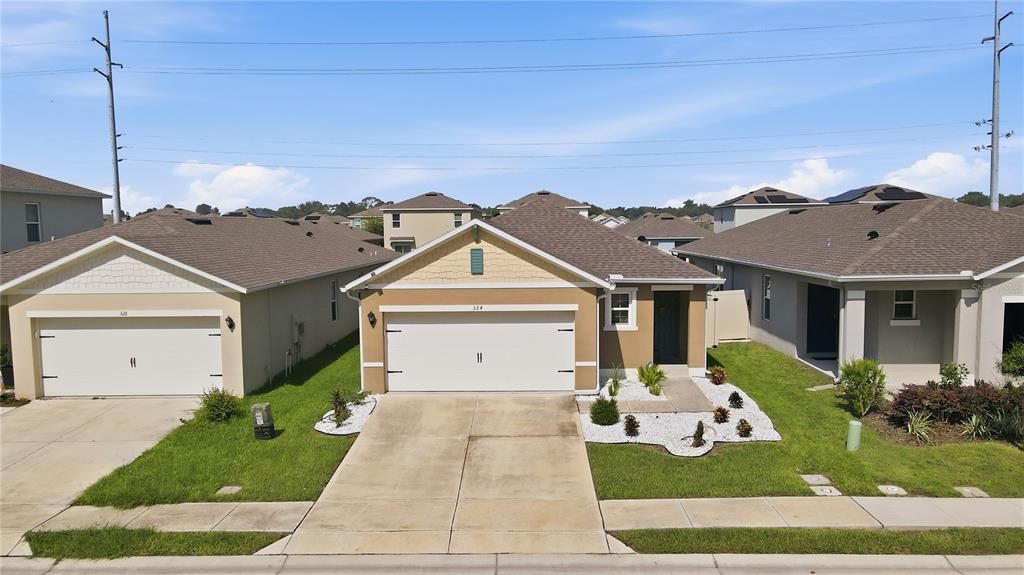 En Venta: $299,999 (3 camas, 2 baños, 1516 Pies cuadrados)