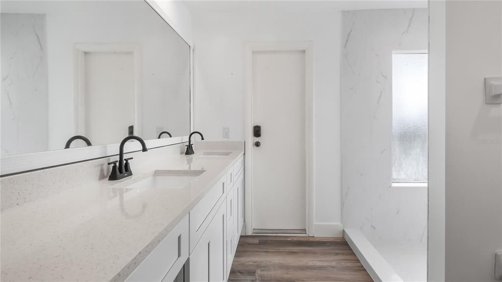 For Rent: $3,000 (3 beds, 2 baths, 2226 Square Feet)