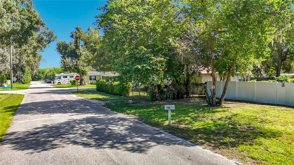待售: $75,000 (0.13 acres)