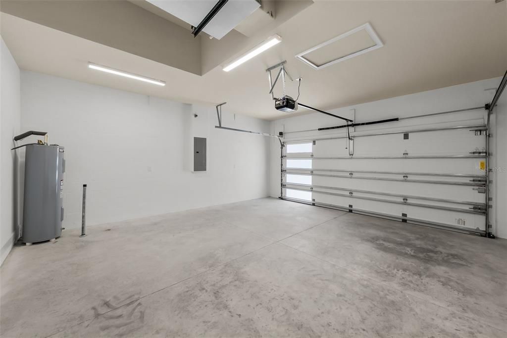 En Venta: $599,000 (3 camas, 2 baños, 1926 Pies cuadrados)