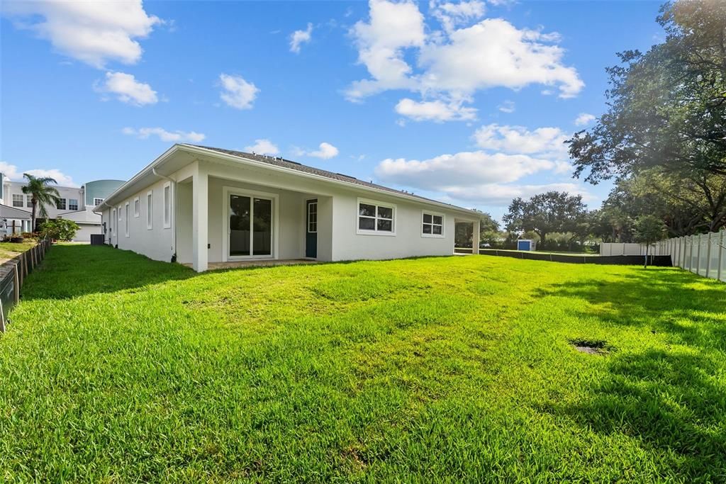 En Venta: $599,000 (3 camas, 2 baños, 1926 Pies cuadrados)
