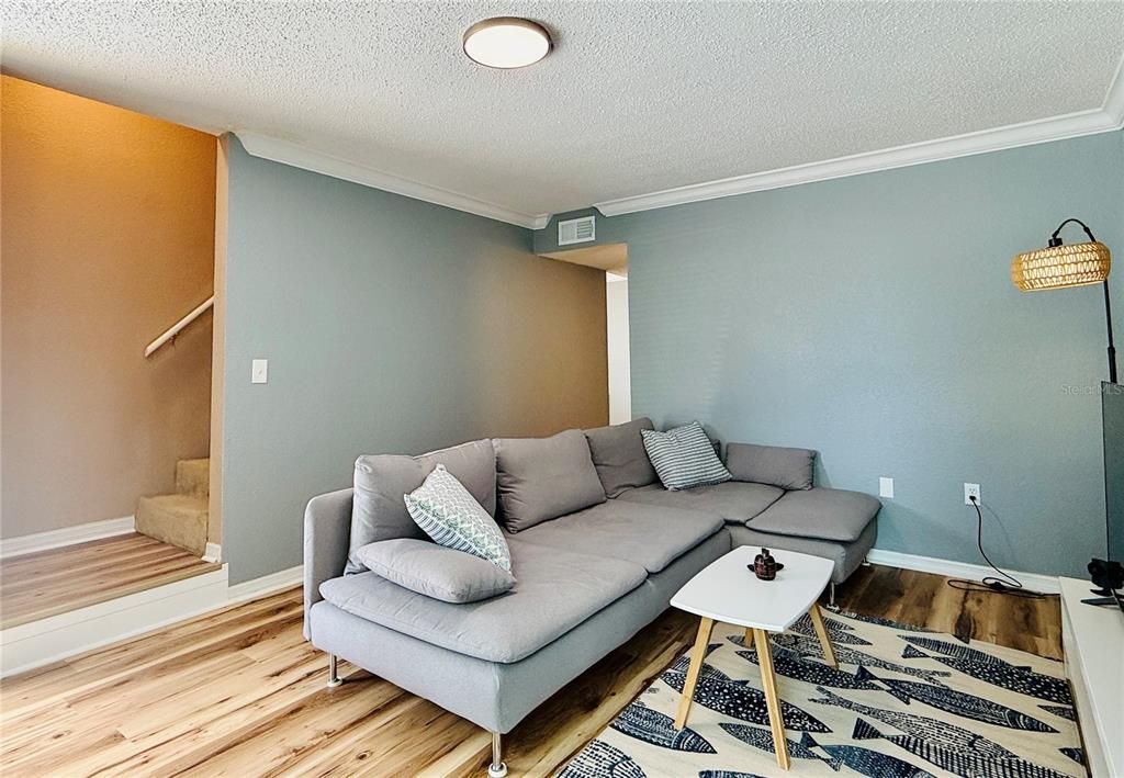 For Sale: $180,000 (3 beds, 2 baths, 1404 Square Feet)