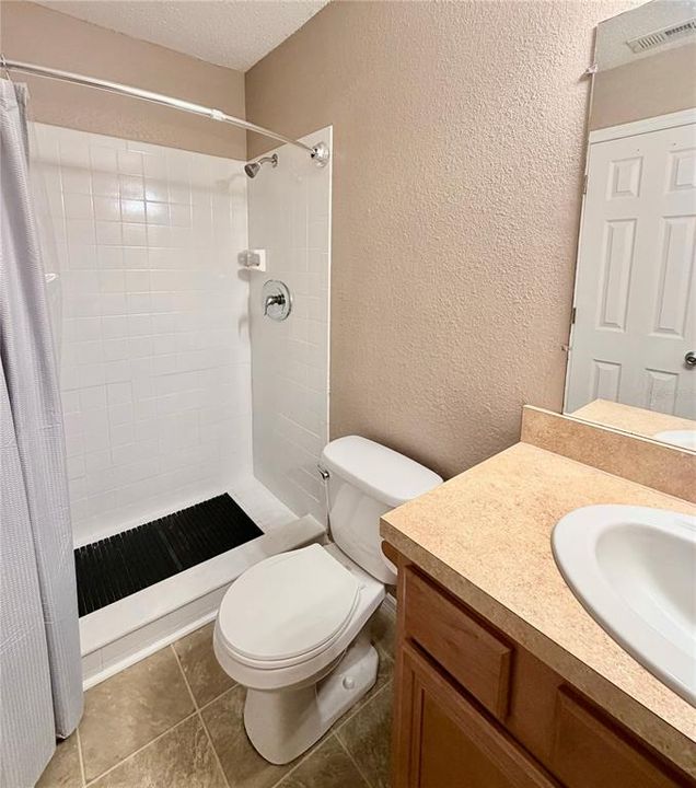 For Sale: $180,000 (3 beds, 2 baths, 1404 Square Feet)