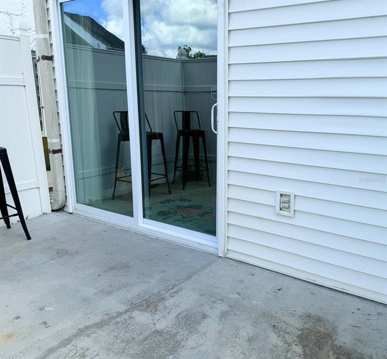 For Sale: $180,000 (3 beds, 2 baths, 1404 Square Feet)
