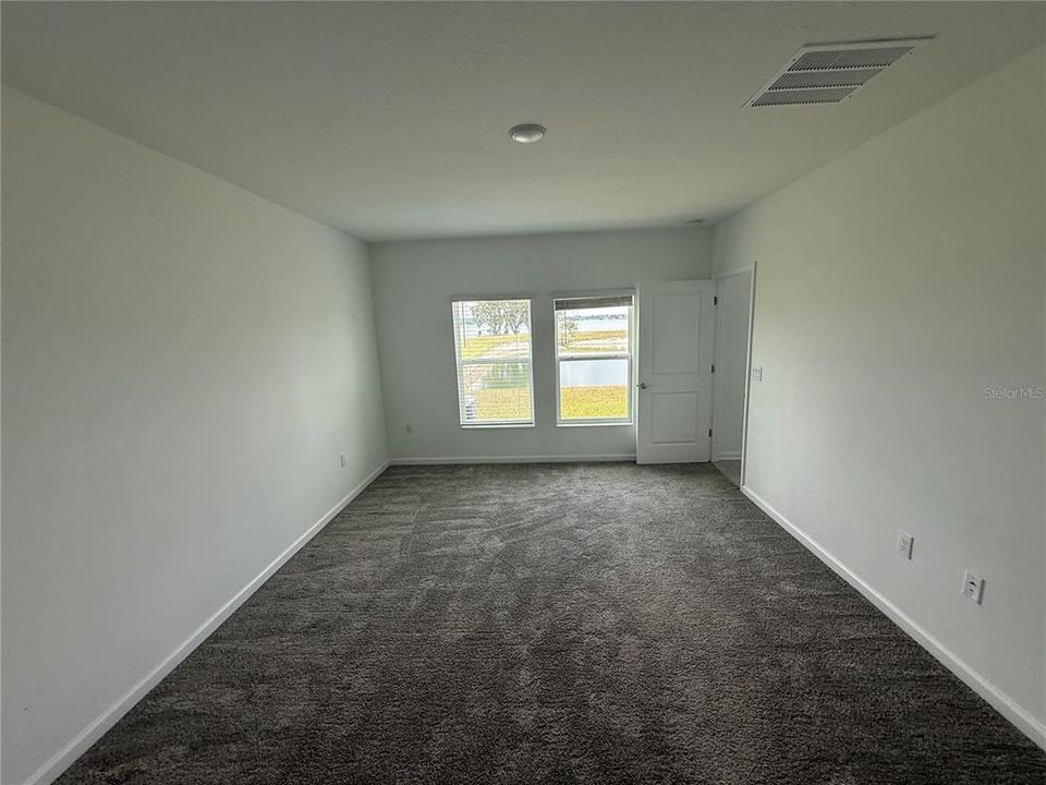 En Venta: $290,000 (3 camas, 2 baños, 1973 Pies cuadrados)