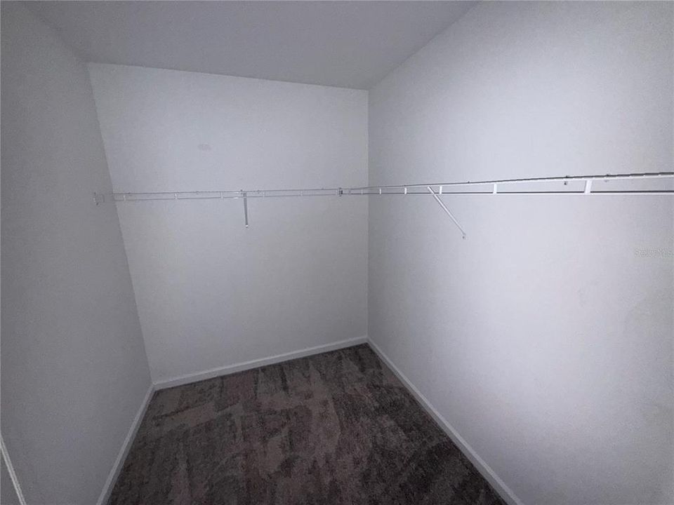 En Venta: $290,000 (3 camas, 2 baños, 1973 Pies cuadrados)