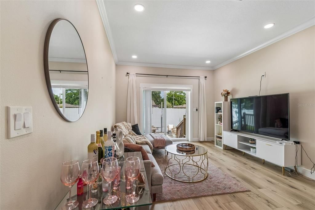For Rent: $3,500 (3 beds, 2 baths, 1648 Square Feet)