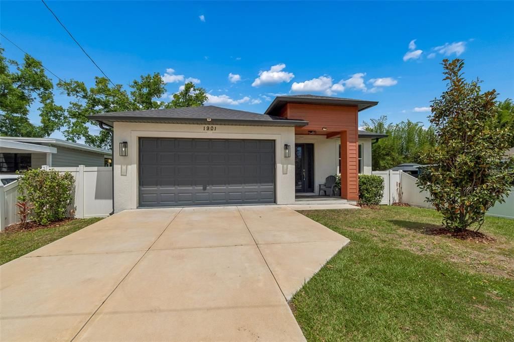 For Rent: $3,500 (3 beds, 2 baths, 1648 Square Feet)