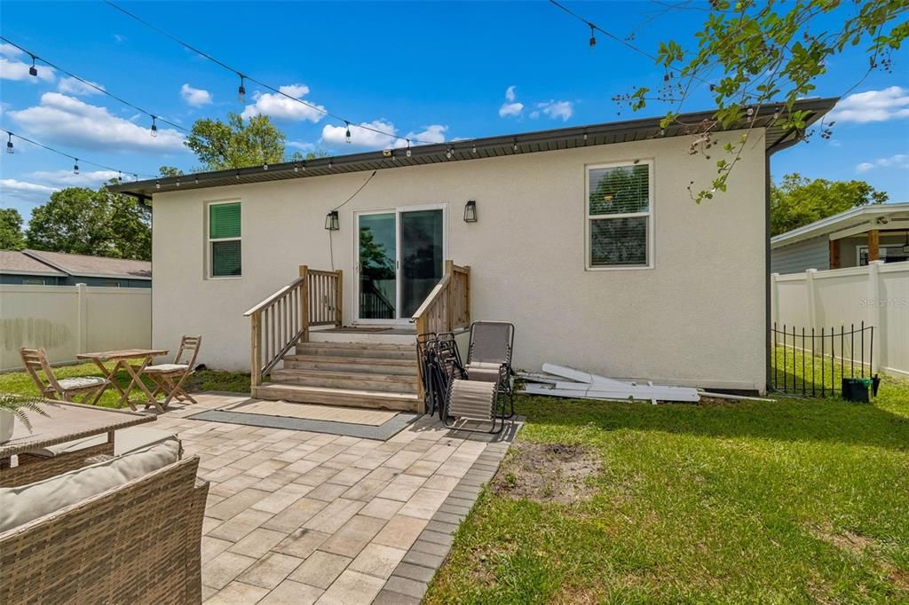 For Rent: $3,500 (3 beds, 2 baths, 1648 Square Feet)