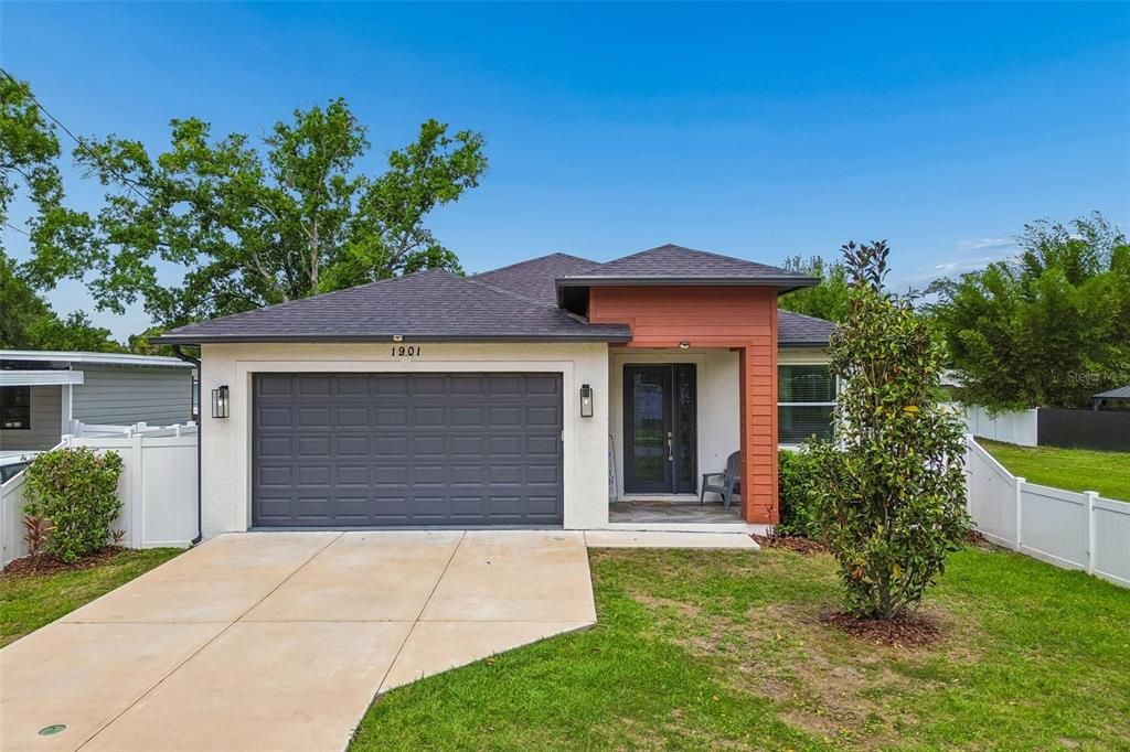 For Rent: $3,500 (3 beds, 2 baths, 1648 Square Feet)