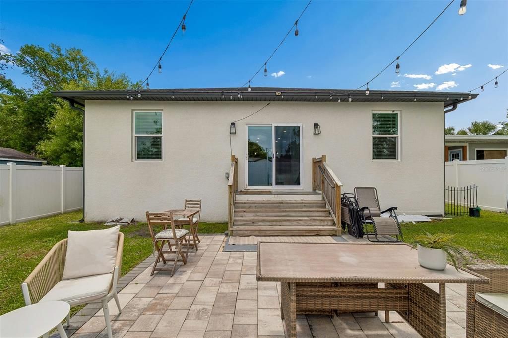 For Rent: $3,500 (3 beds, 2 baths, 1648 Square Feet)