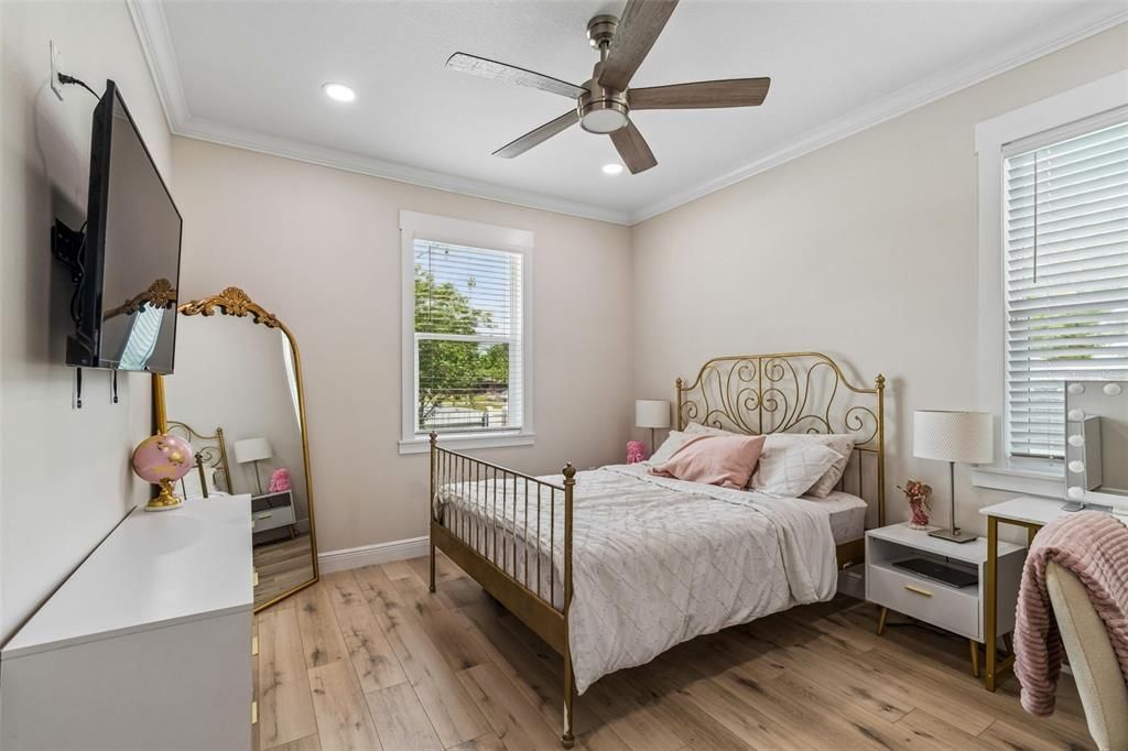 For Rent: $3,500 (3 beds, 2 baths, 1648 Square Feet)