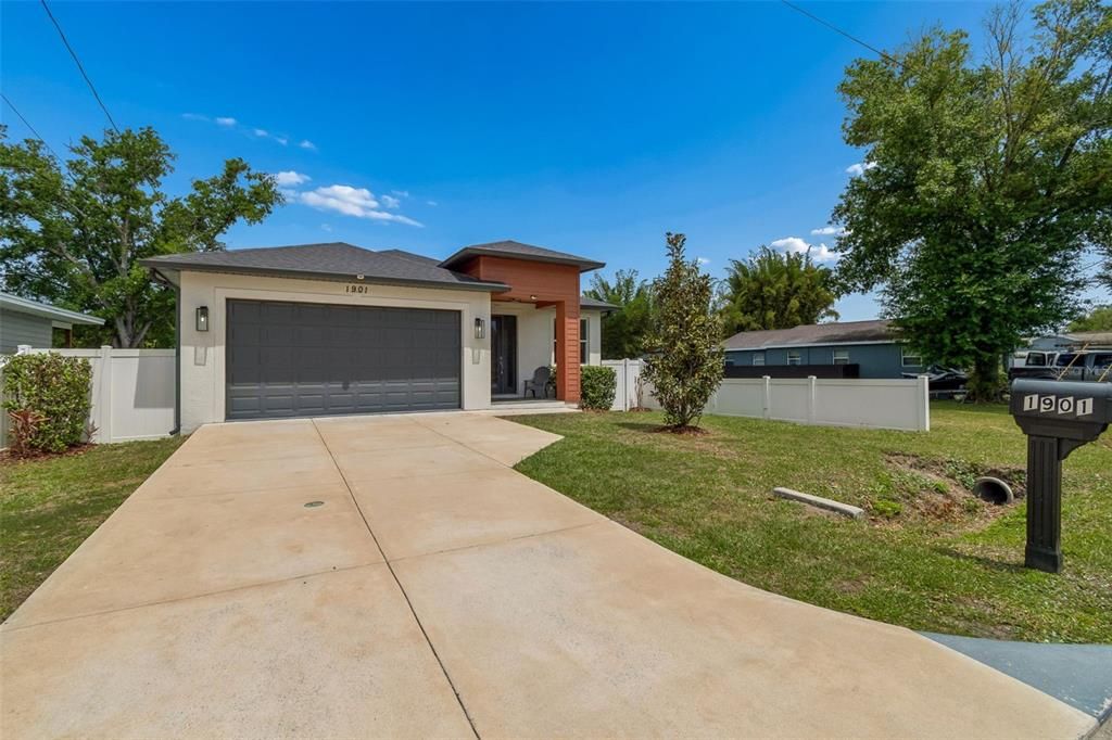 For Rent: $3,500 (3 beds, 2 baths, 1648 Square Feet)