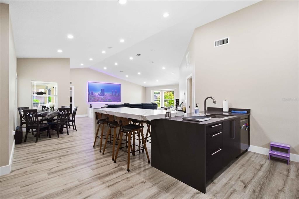 For Sale: $624,900 (3 beds, 2 baths, 1977 Square Feet)