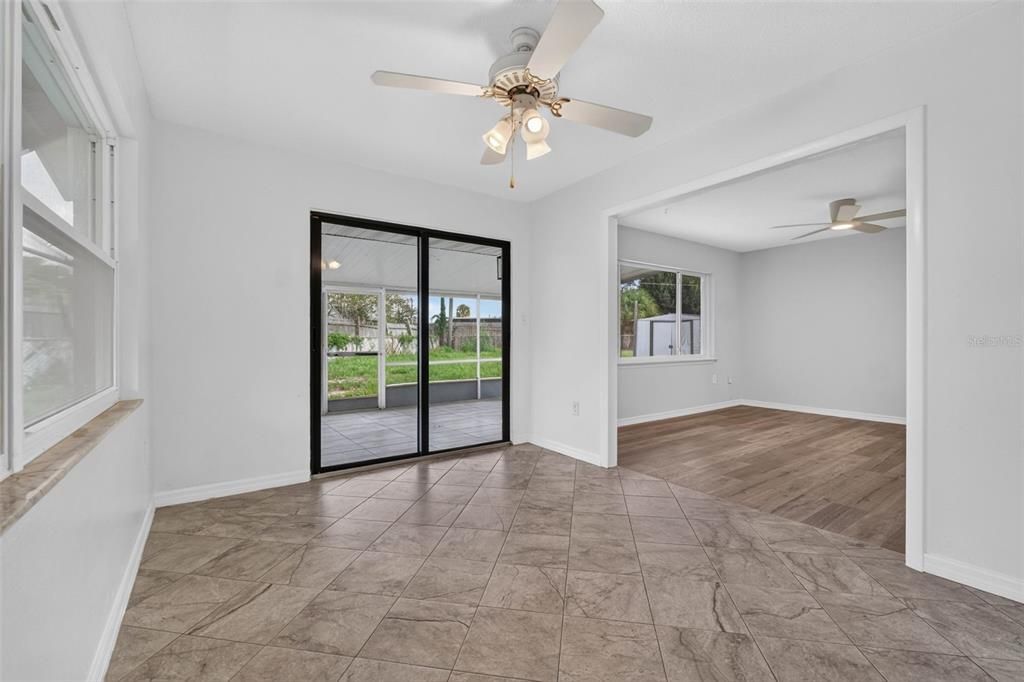 For Sale: $339,990 (3 beds, 2 baths, 1278 Square Feet)