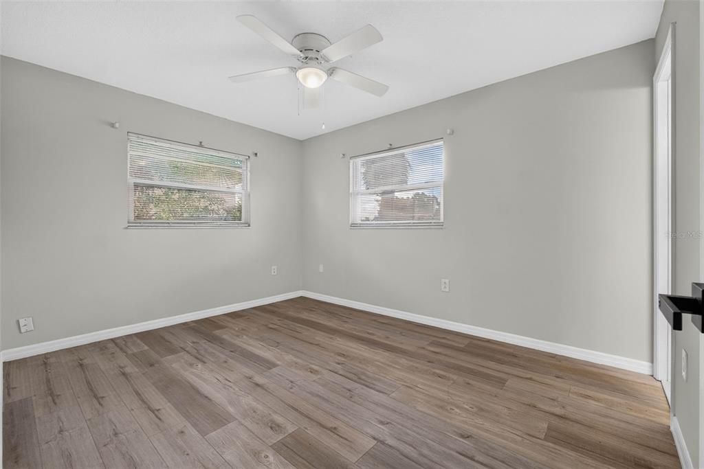 For Sale: $339,990 (3 beds, 2 baths, 1278 Square Feet)