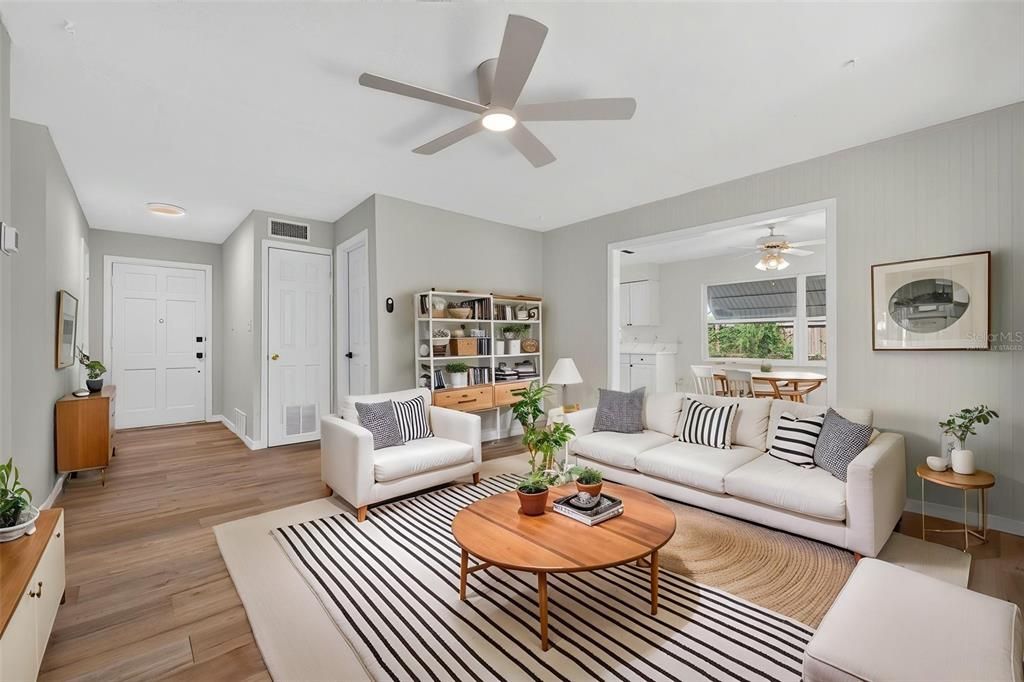 For Sale: $339,990 (3 beds, 2 baths, 1278 Square Feet)