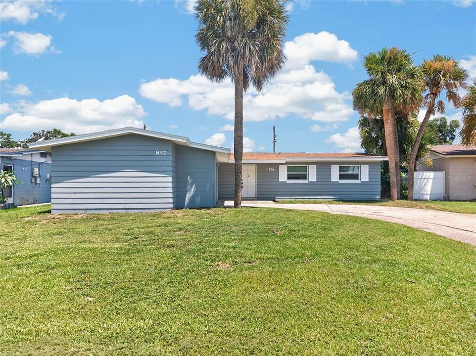For Sale: $339,990 (3 beds, 2 baths, 1278 Square Feet)