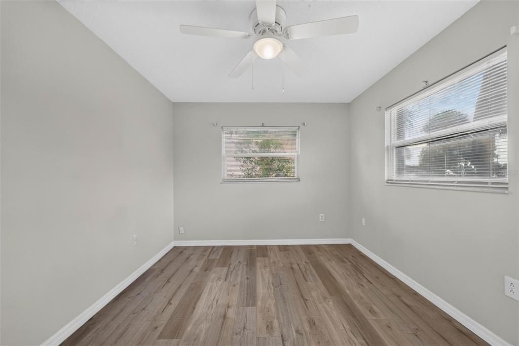 For Sale: $339,990 (3 beds, 2 baths, 1278 Square Feet)