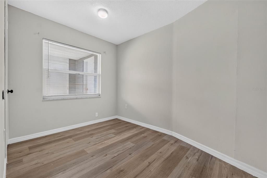 For Sale: $339,990 (3 beds, 2 baths, 1278 Square Feet)