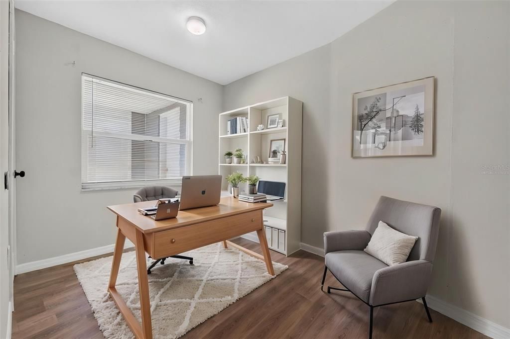 For Sale: $339,990 (3 beds, 2 baths, 1278 Square Feet)