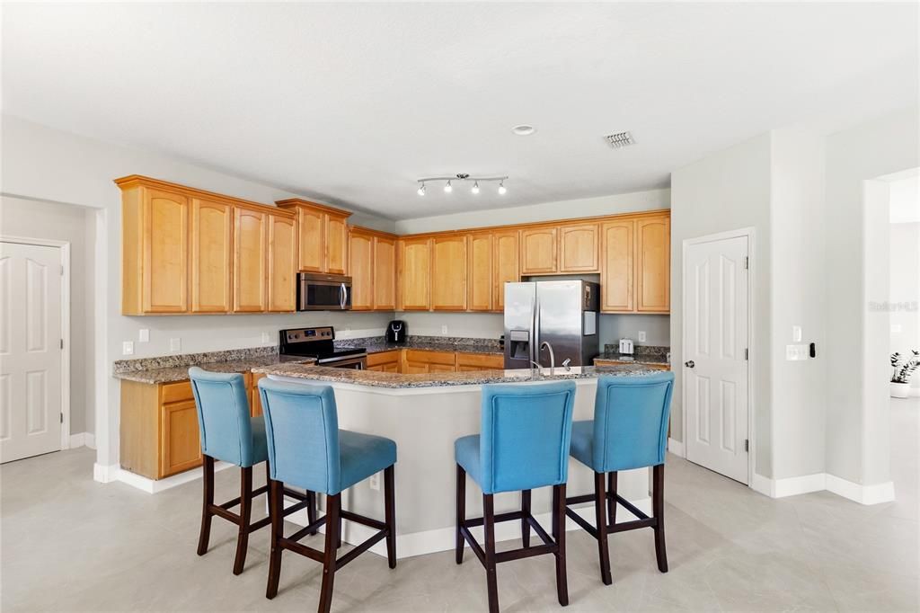 For Sale: $399,000 (3 beds, 2 baths, 2620 Square Feet)