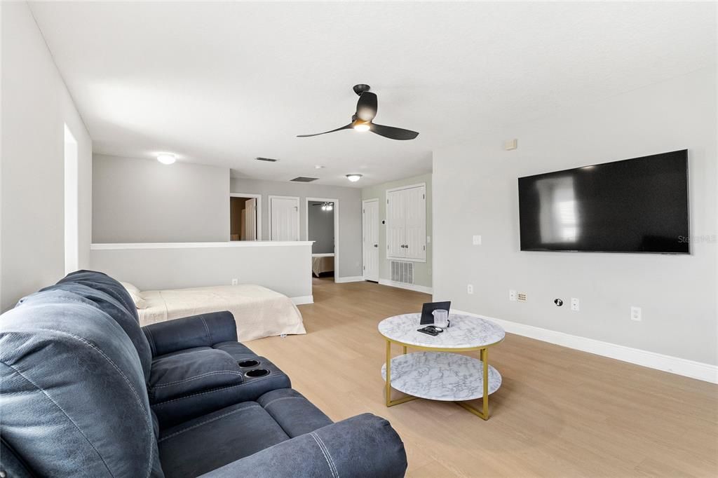 For Sale: $399,000 (3 beds, 2 baths, 2620 Square Feet)