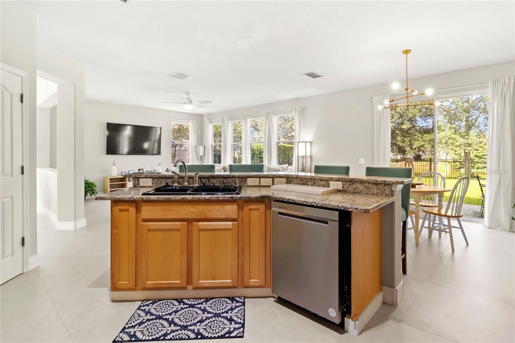 For Sale: $399,000 (3 beds, 2 baths, 2620 Square Feet)