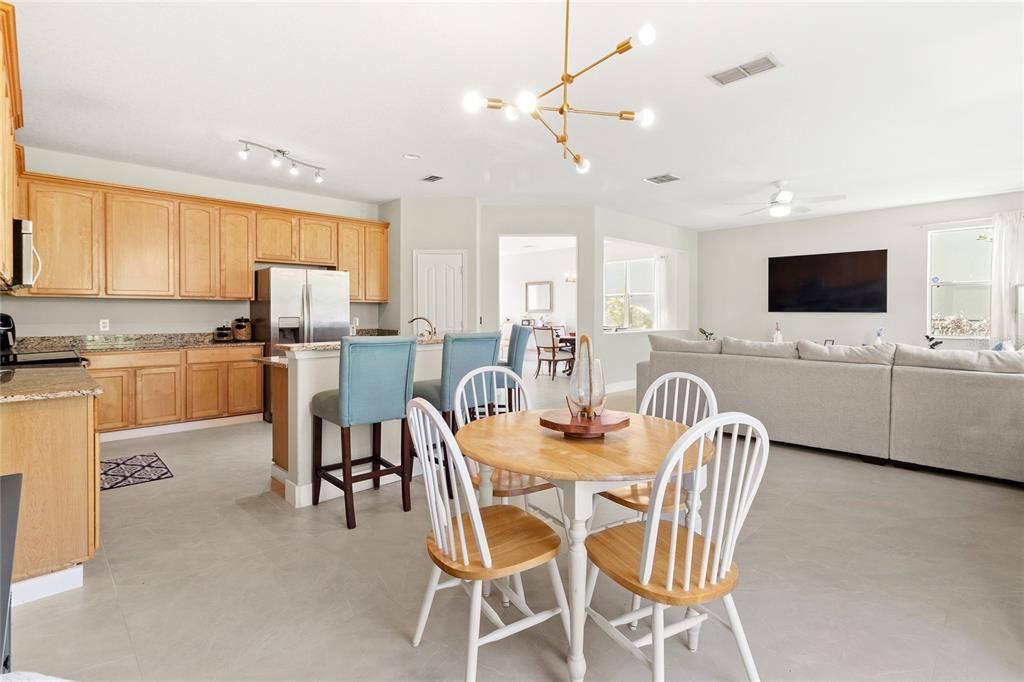 For Sale: $399,000 (3 beds, 2 baths, 2620 Square Feet)