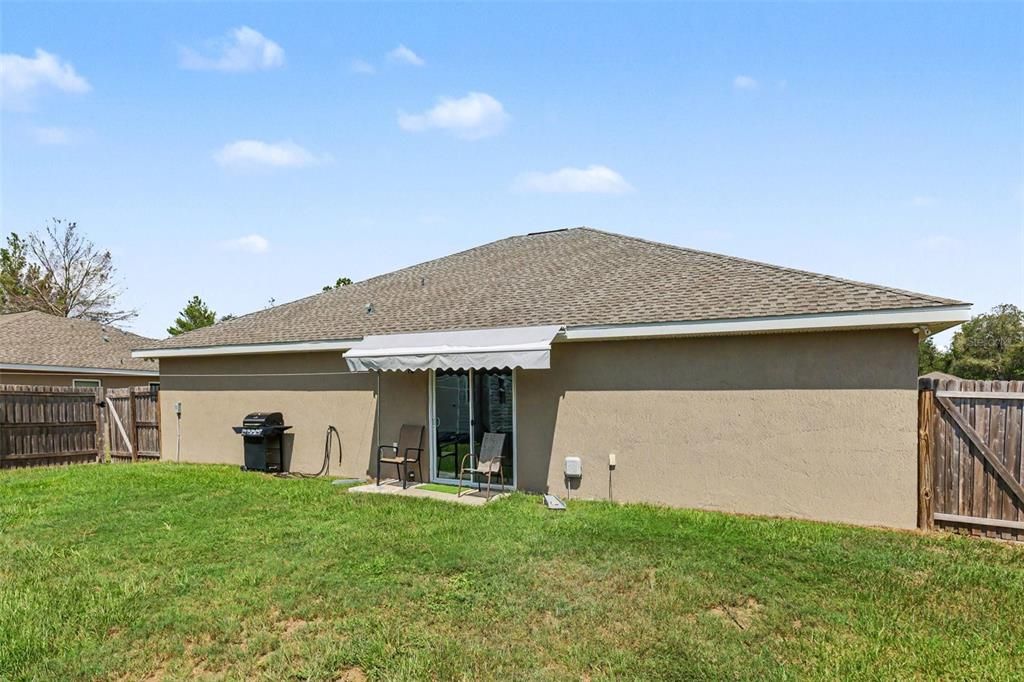 For Sale: $279,900 (3 beds, 2 baths, 1934 Square Feet)