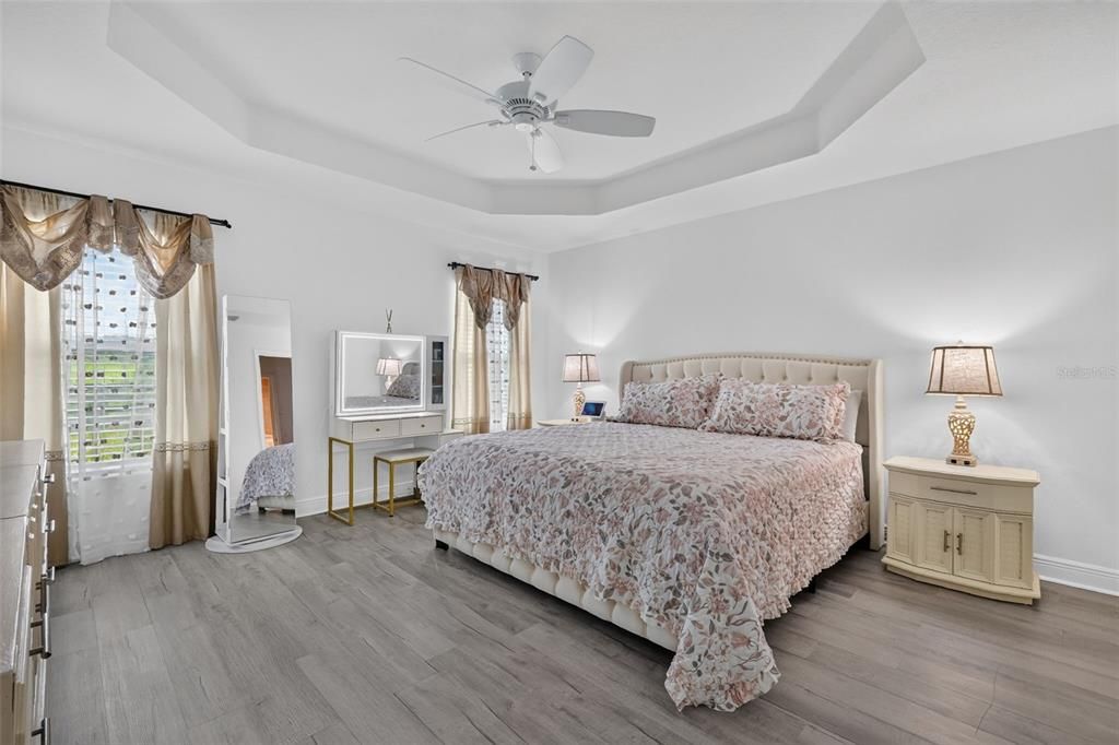 На продажу: $649,999 (3 спален, 2 ванн, 1554 Квадратных фут)