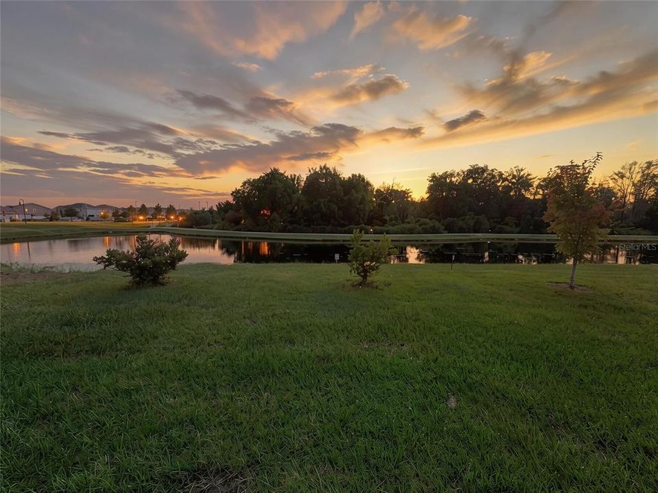 En Venta: $509,999 (5 camas, 2 baños, 3335 Pies cuadrados)