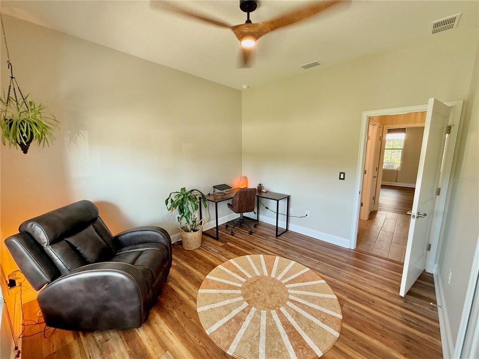 For Sale: $840,000 (3 beds, 2 baths, 1834 Square Feet)