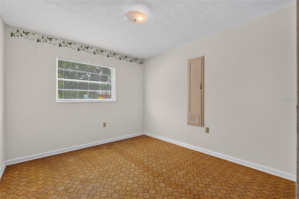En Venta: $400,000 (3 camas, 2 baños, 2013 Pies cuadrados)