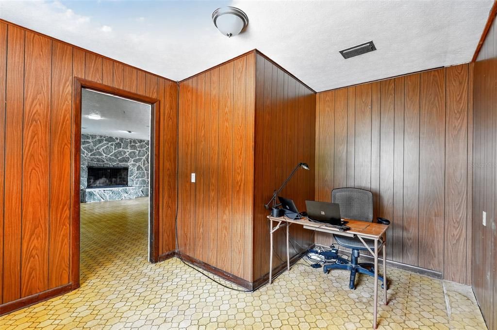 En Venta: $400,000 (3 camas, 2 baños, 2013 Pies cuadrados)