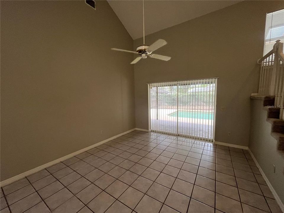 For Rent: $2,932 (4 beds, 3 baths, 2362 Square Feet)