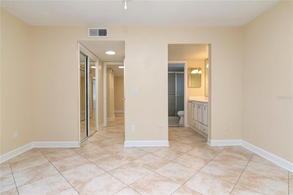 For Rent: $2,395 (3 beds, 2 baths, 1405 Square Feet)