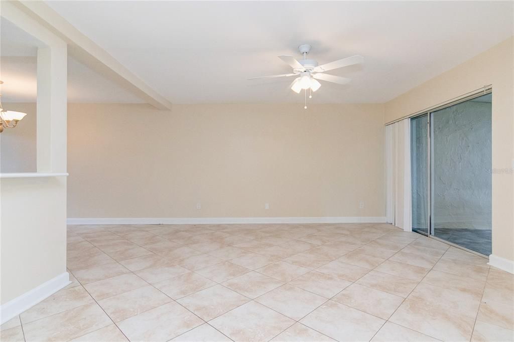 For Rent: $2,395 (3 beds, 2 baths, 1405 Square Feet)