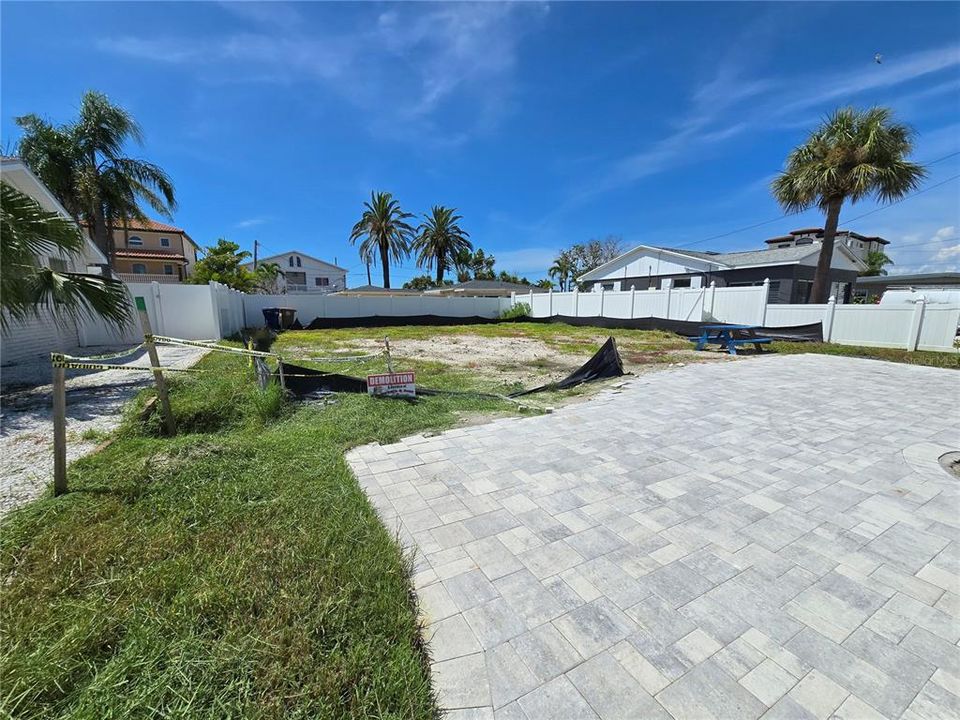 For Sale: $325,000 (0.08 acres)