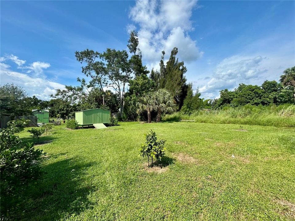 For Sale: $173,000 (2 beds, 1 baths, 748 Square Feet)