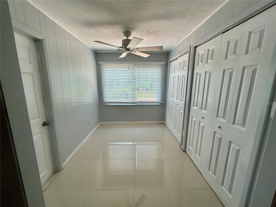 For Sale: $173,000 (2 beds, 1 baths, 748 Square Feet)
