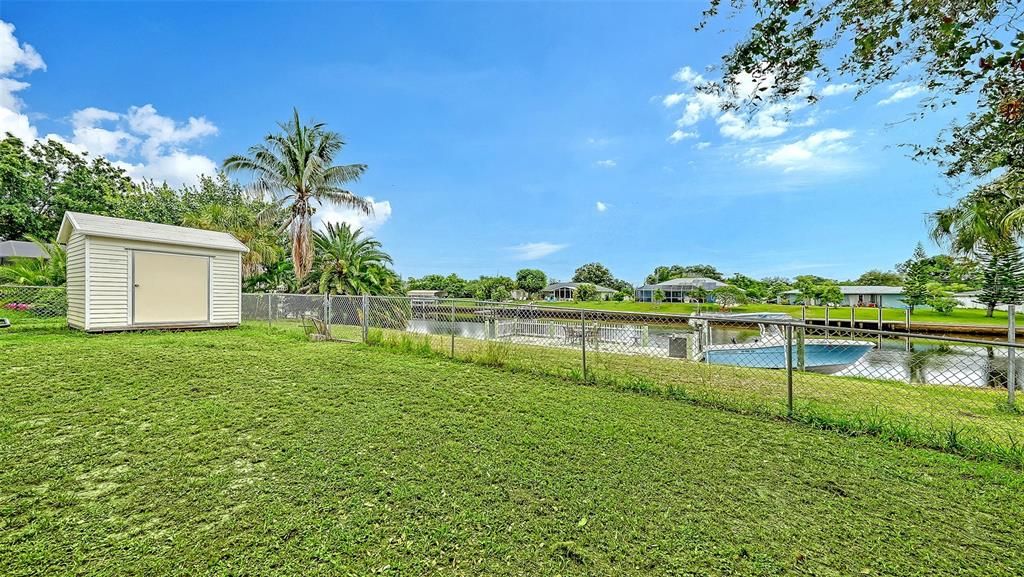 For Sale: $439,000 (2 beds, 2 baths, 1384 Square Feet)
