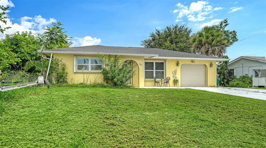 For Sale: $439,000 (2 beds, 2 baths, 1384 Square Feet)