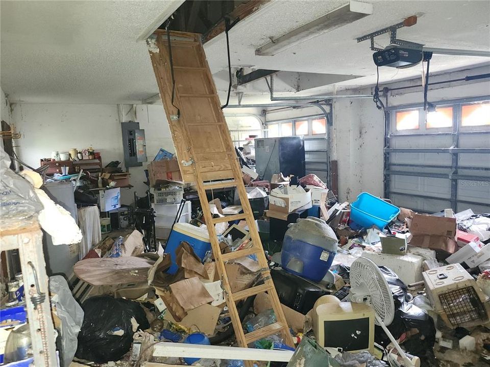На продажу: $283,000 (3 спален, 2 ванн, 2063 Квадратных фут)
