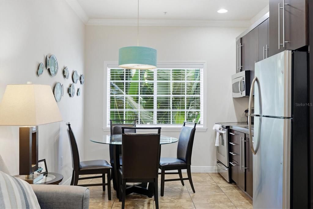 For Sale: $500,000 (1 beds, 1 baths, 524 Square Feet)