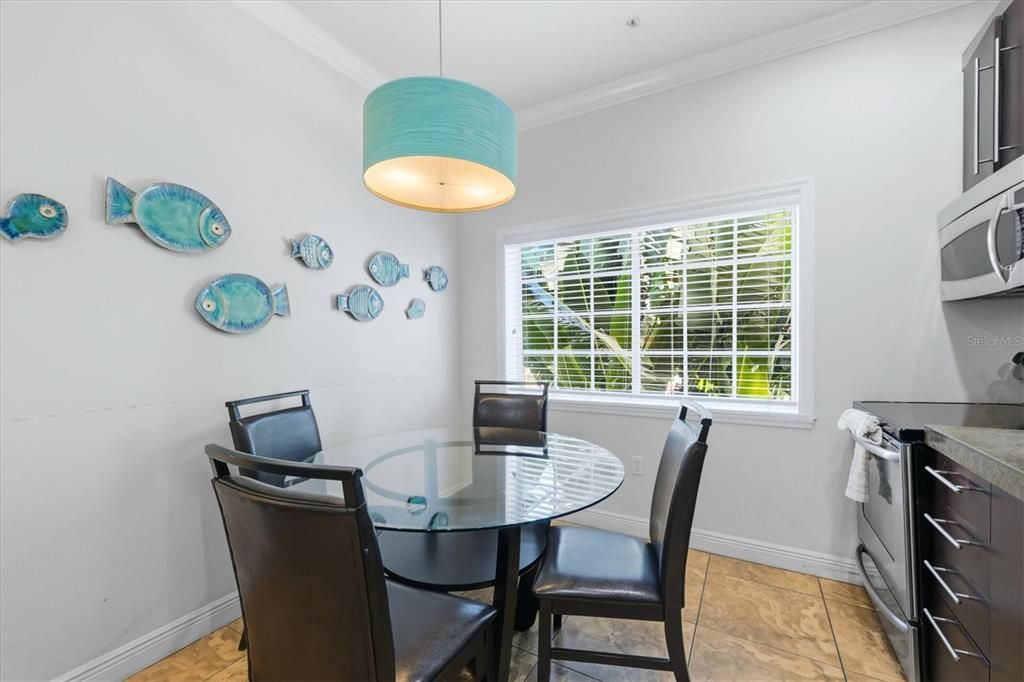 For Sale: $500,000 (1 beds, 1 baths, 524 Square Feet)