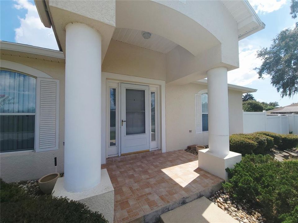 For Sale: $271,000 (3 beds, 2 baths, 2020 Square Feet)