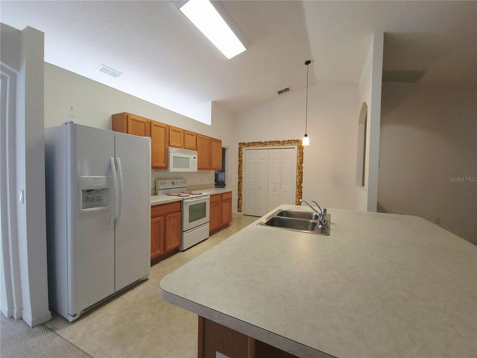 For Sale: $271,000 (3 beds, 2 baths, 2020 Square Feet)